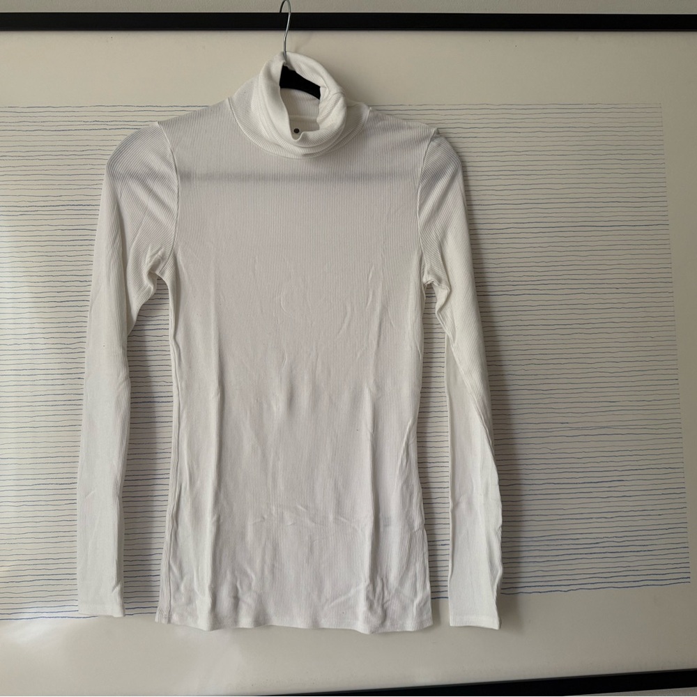 Three Dots White Long Sleeve Ribbed Turtleneck